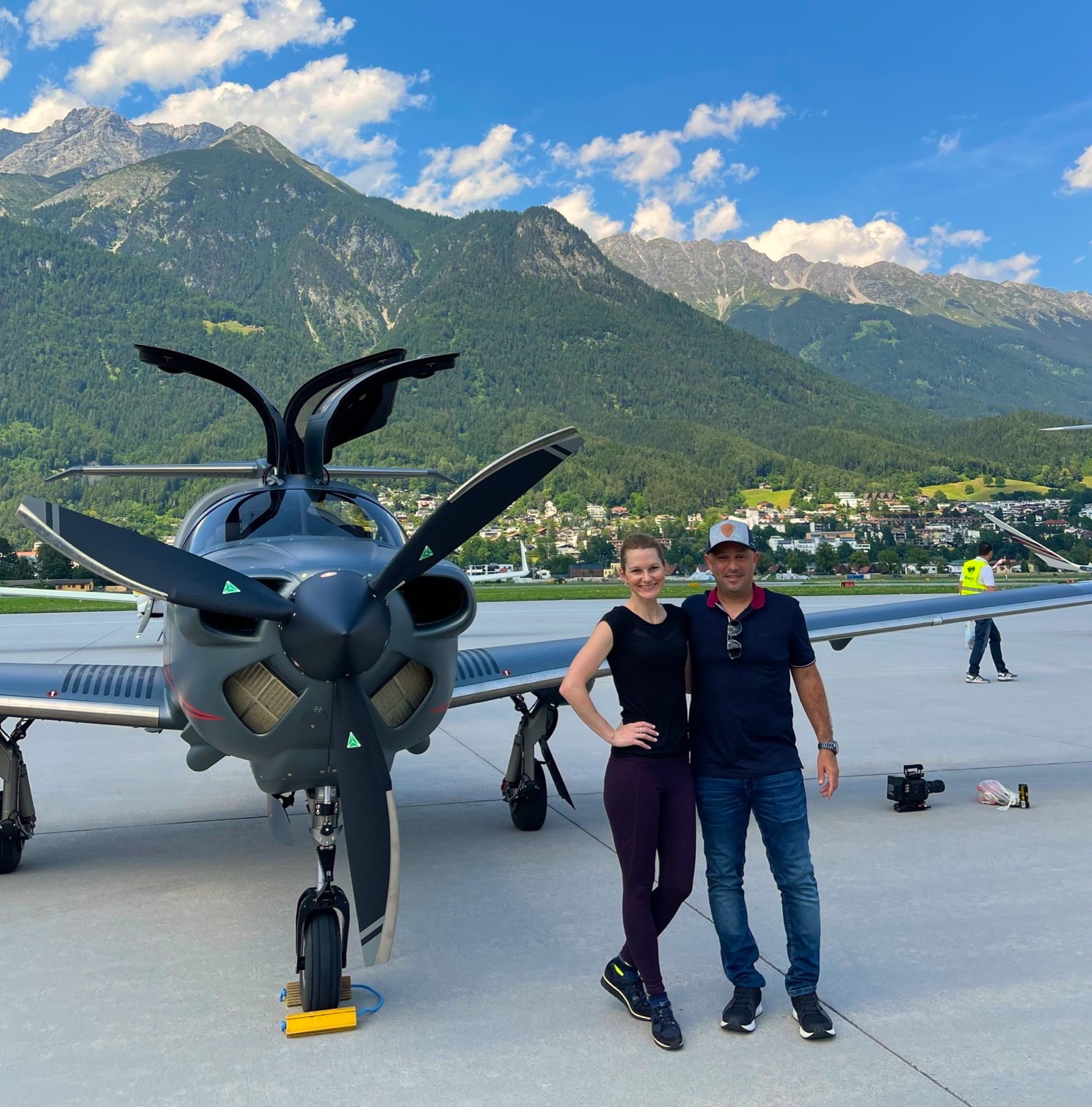 Chris and Annmarie Aronoff with a Diamond DA50 in the Alps